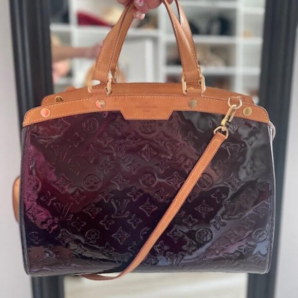 Louis Vuitton Amarante Monogram Vernis Brea GM Bag - Picture 3 of 14